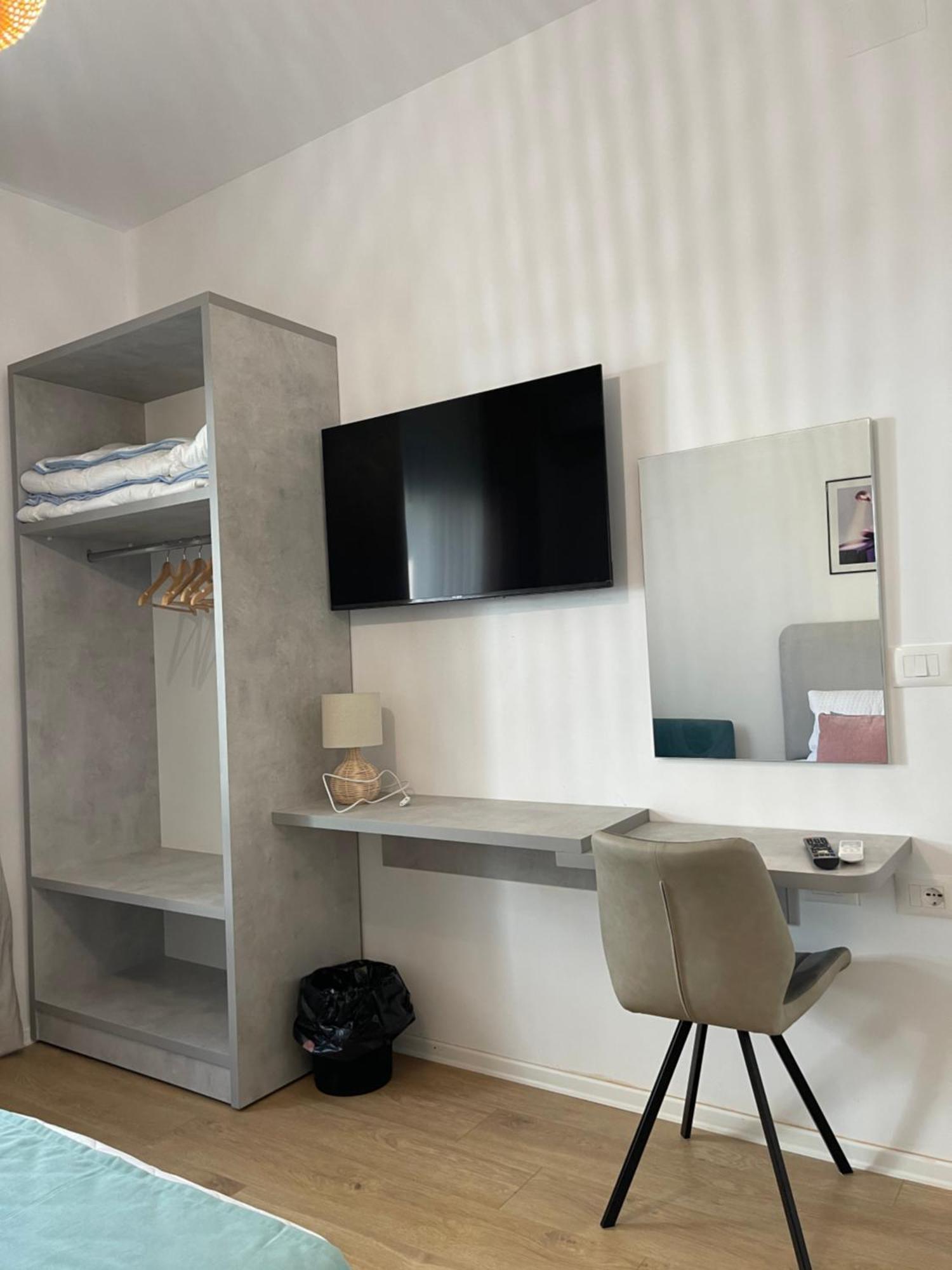 Sunny City Center Apartment Lezha Kültér fotó